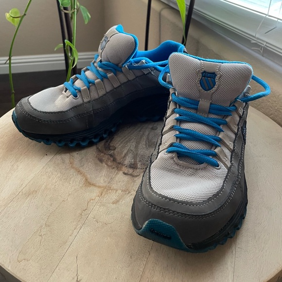 K-SWISS Shoes - Picture 1 of 4